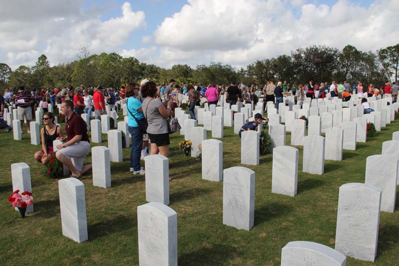 Congressman Bill Posey shows up for Wreaths Across America by Miserable George