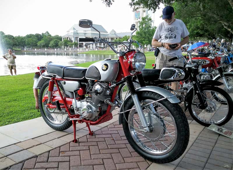 Riding Into History, vintage motorcycle show (8)