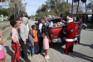 UNCHAINED KINGS TOY RUN  (13)